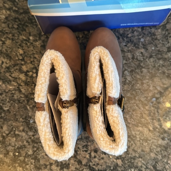 White mountain Breana boot NIB 8.5 - Picture 7 of 9
